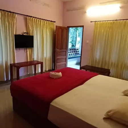 Horn Bill Cottage Thekkady Exterior photo